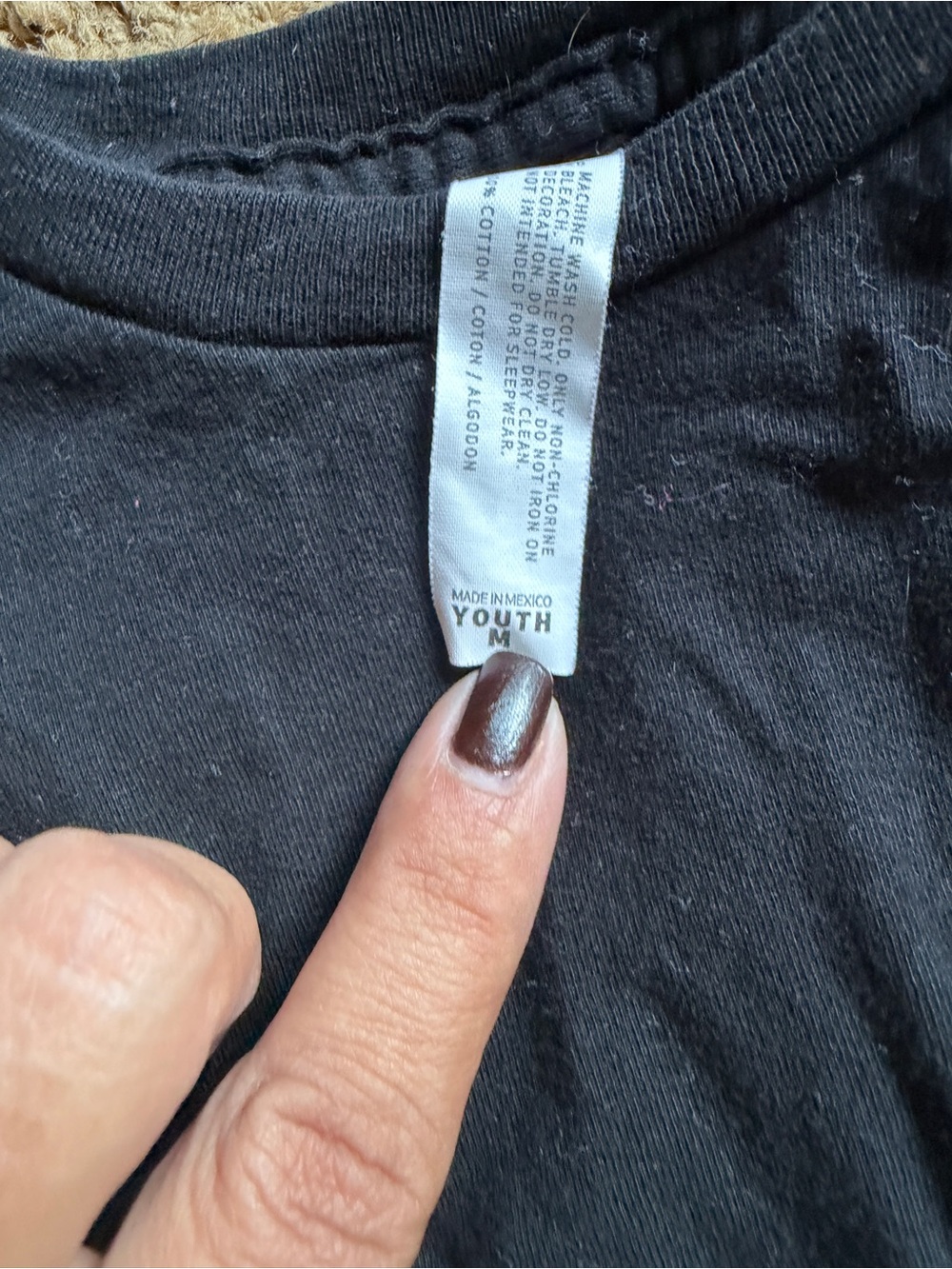 Kids' T shirt bundle sizes vary from big boys 8 to M . - Picture 5 of 6